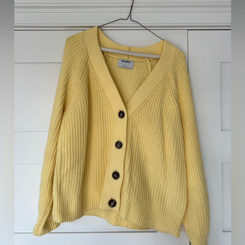 Old navy cardigan